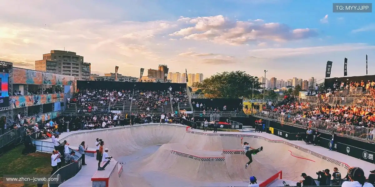 📱 你的屏幕就是专属VIP包厢,C位观赛,最佳视角由你独享!👑